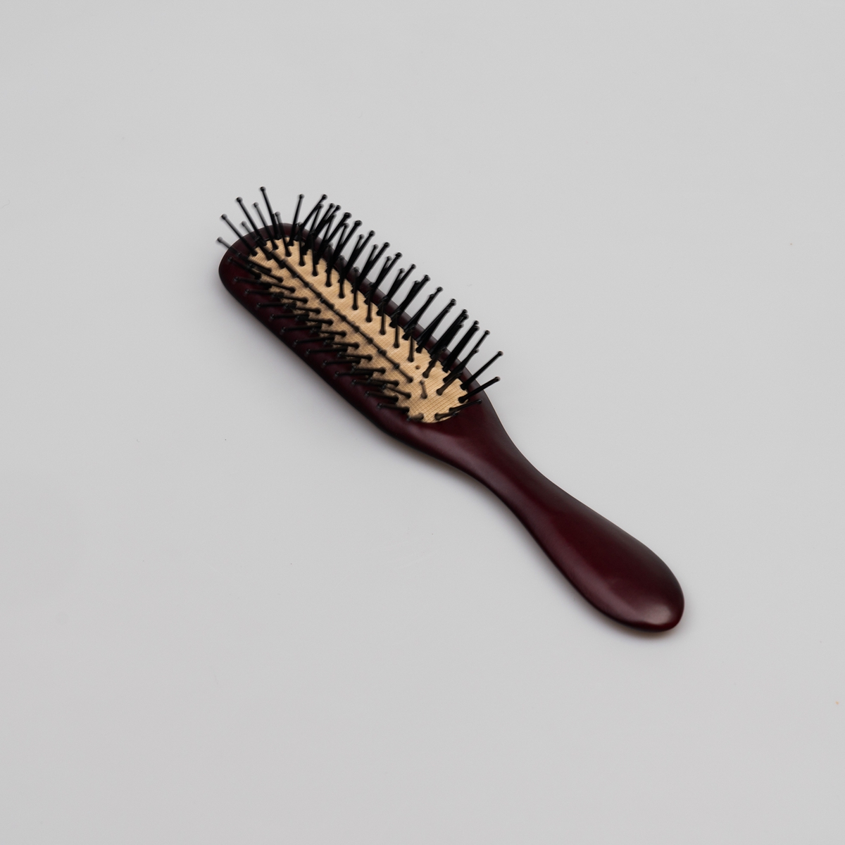 Расческа массажная BEIFA HPC0217 21*4*1см