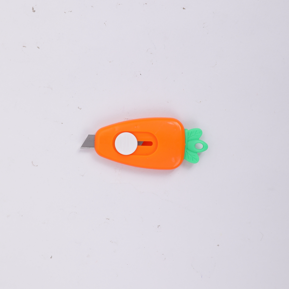 Канцелярский нож мини школьный BEIFA BFSC0002